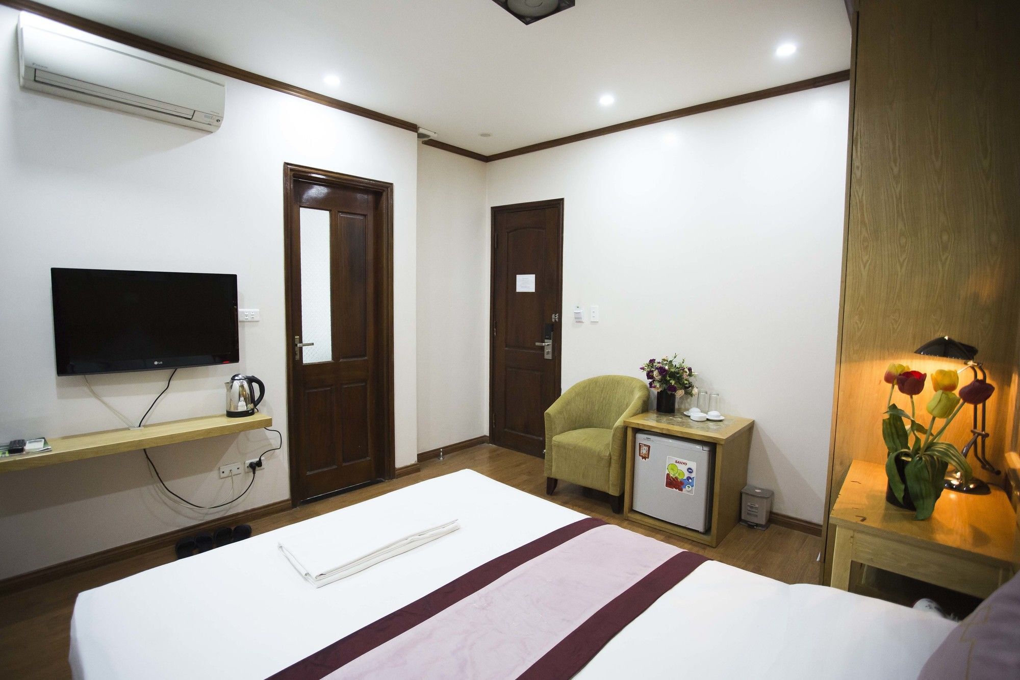 New Lotus Hotel Hanoi Eksteriør bilde